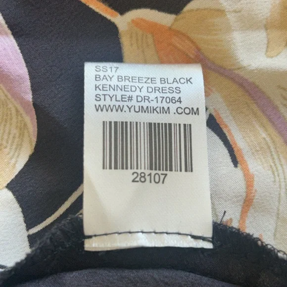 NWT Yumi Kim Kennedy 100% Silk Black Floral Bay Breeze Wrap Mini Dress - Small - Picture 14 of 16
